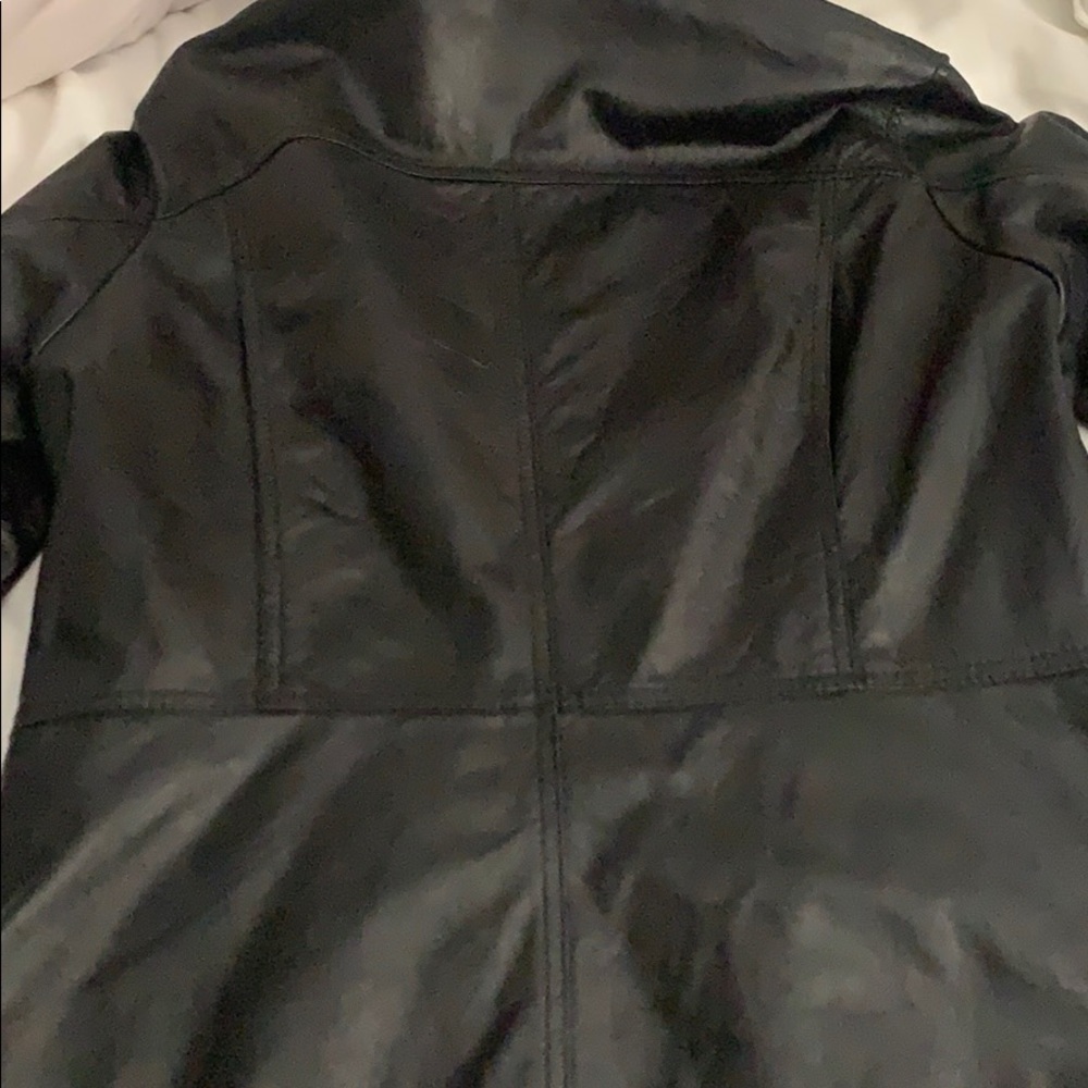 Beautiful Leather Jacket - image 6